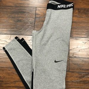 Women’s Nike pro leggings